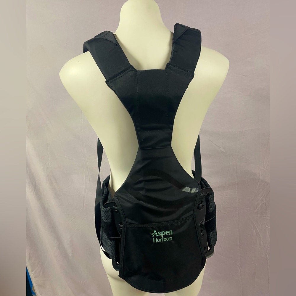 EUC Adjustable Back Brace by Aspen Horizon 456 TLSO, OSFM